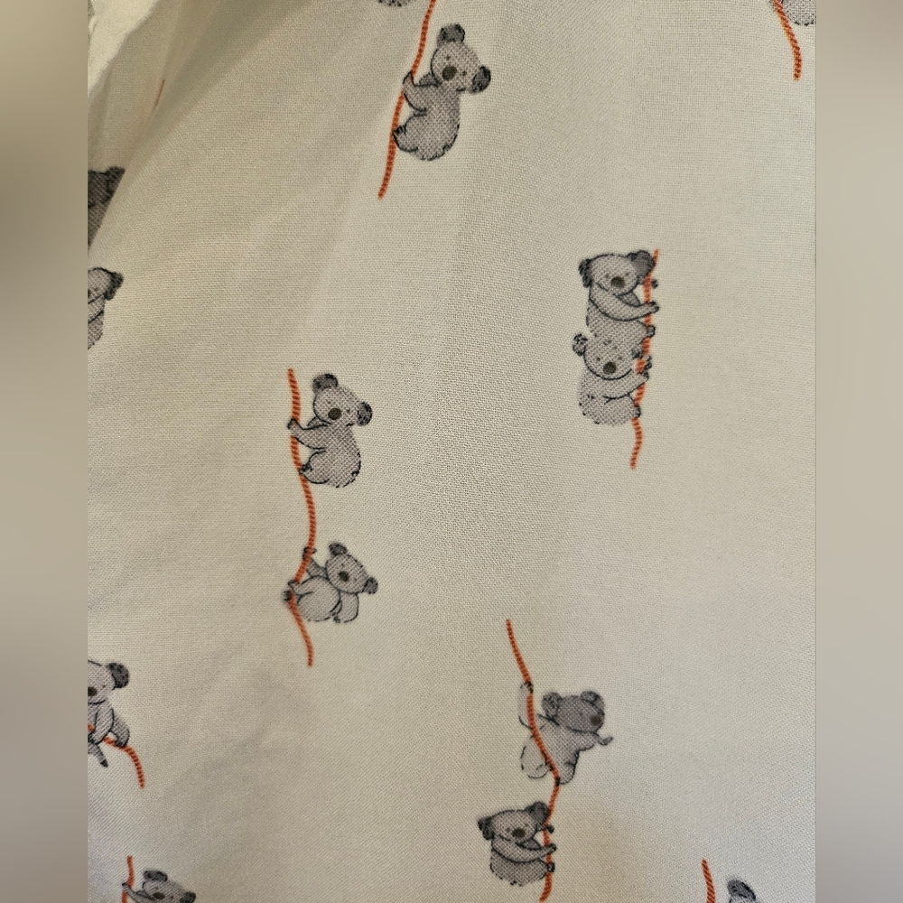 Koala blouse ๐จ๐ - Picture 3 of 9